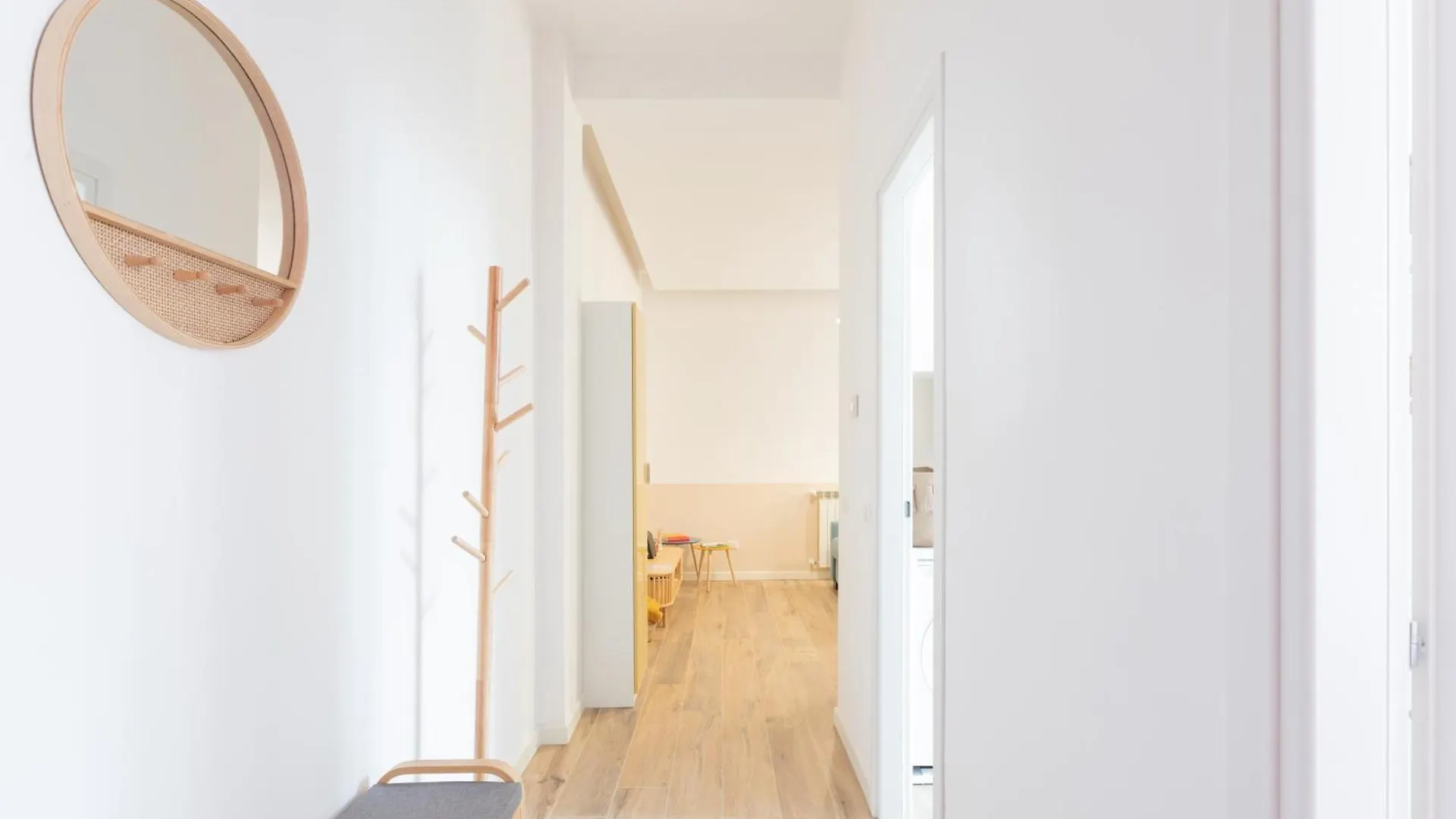 Alba Terrace - Rome Modern Apt Close To Metro 0*,  Italy