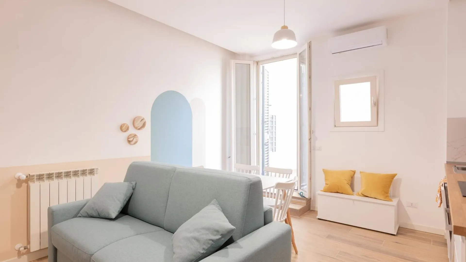 Apartment Alba Terrace - Rome Modern Apt Close To Metro Italy