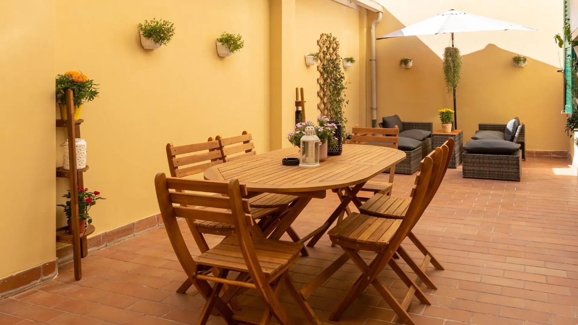 Apartment Alba Terrace - Rome Modern Apt Close To Metro Italy